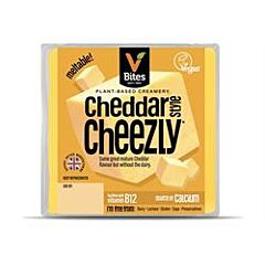 Cheezly Mature Cheddar Block (180g)